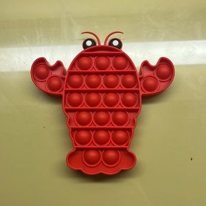 lobster pop it